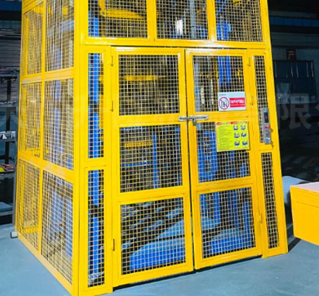 富蕴货梯可以安装在室外吗